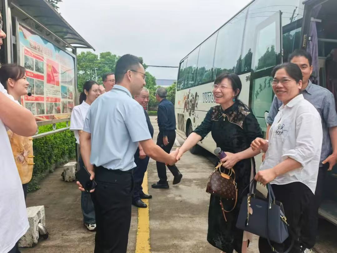 湘益茶香續(xù)薪火，校企共繪茯茶新篇——湖南農(nóng)大師生走進益陽茶廠開展實踐研學